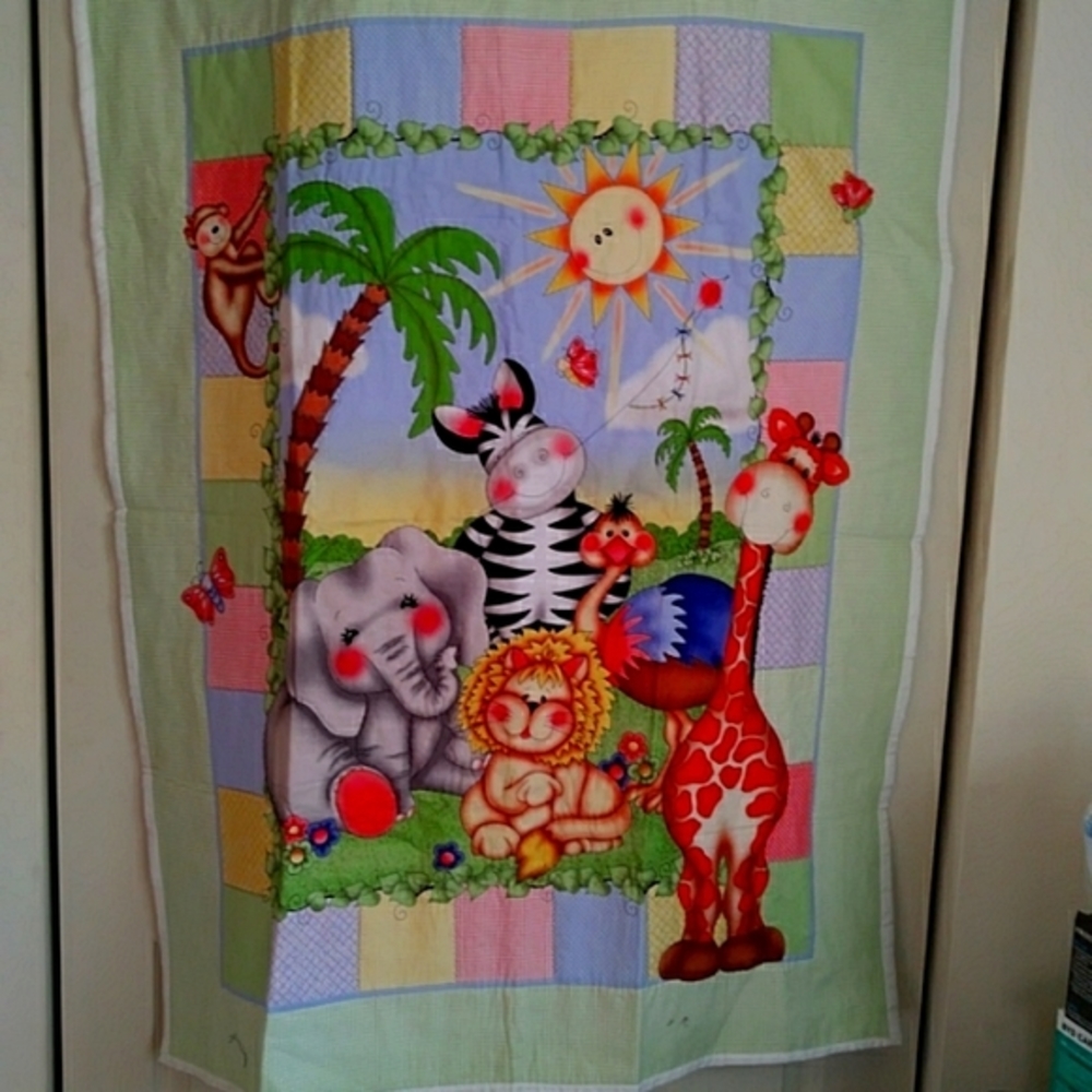 Child's bed/crib blanket